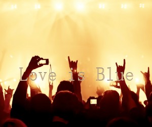 LoveisBlue吉他谱,原版歌曲,简单G调弹唱教学,六线谱指弹简谱2张图